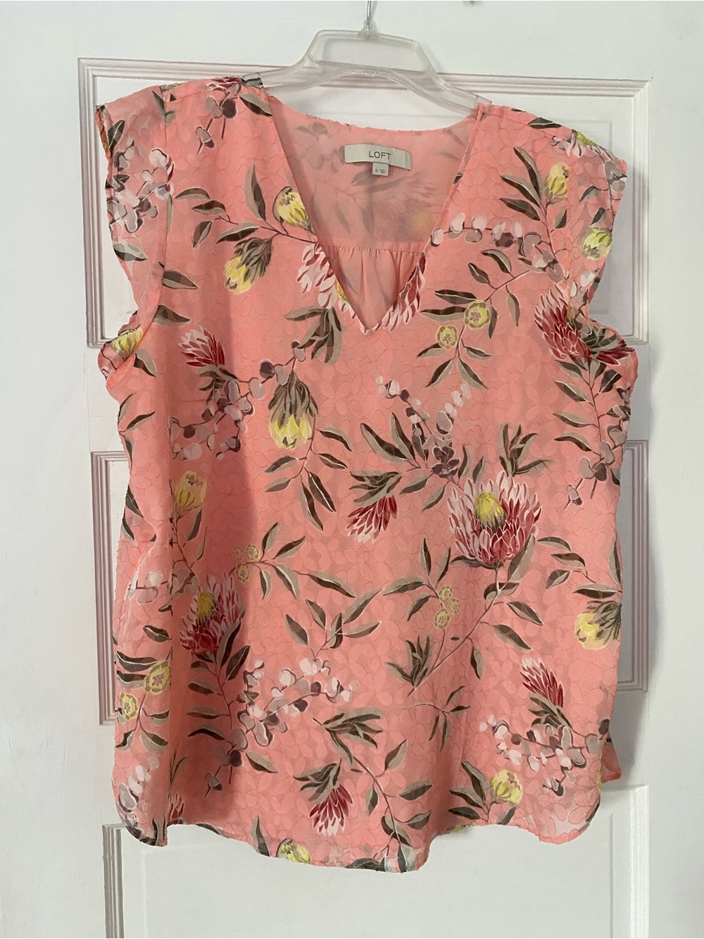 LOFT Coral Pink Floral V-Neck Cap Sleeve Women's Top Size XL